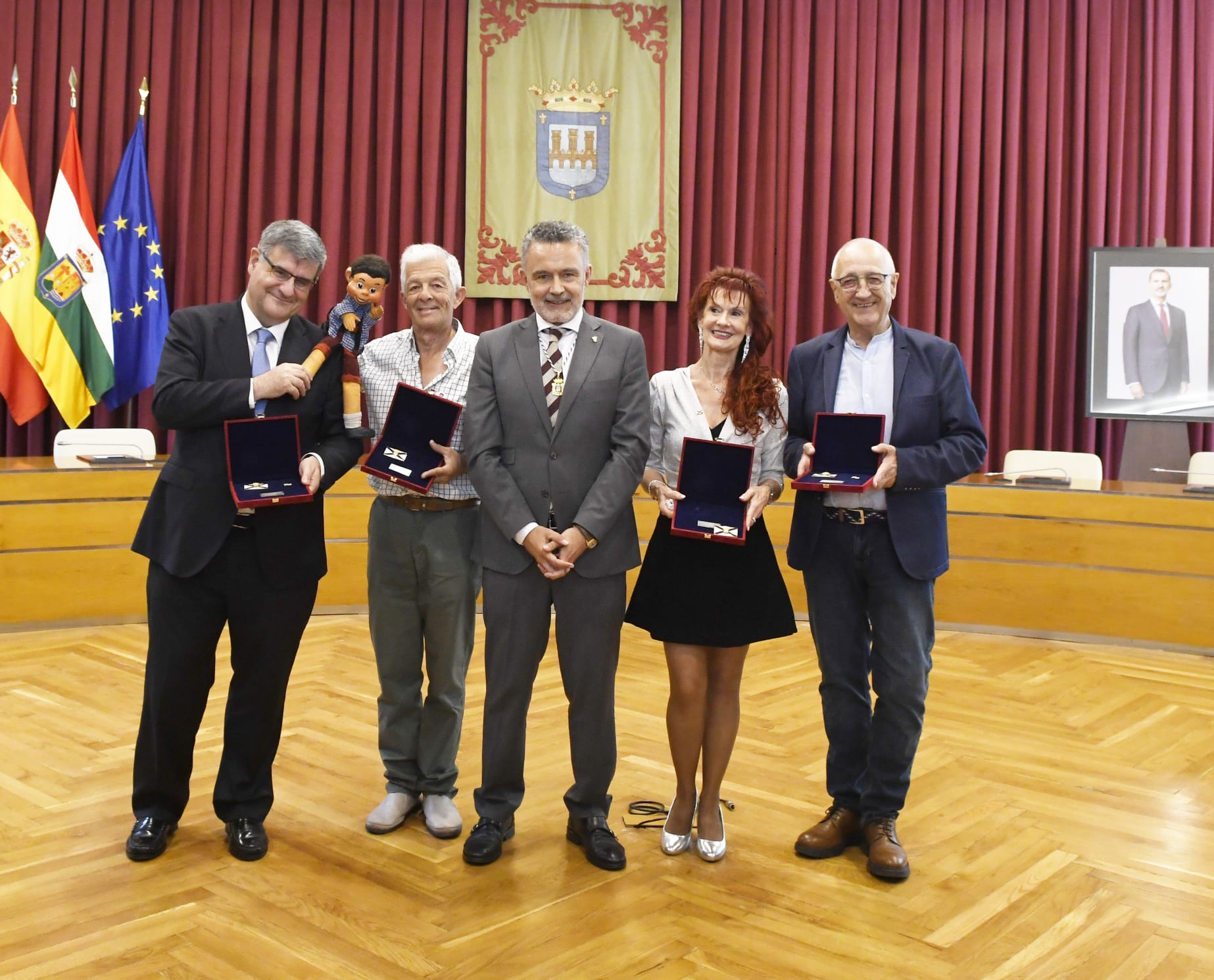 Entrega de las insignias de San Bernabé 2025