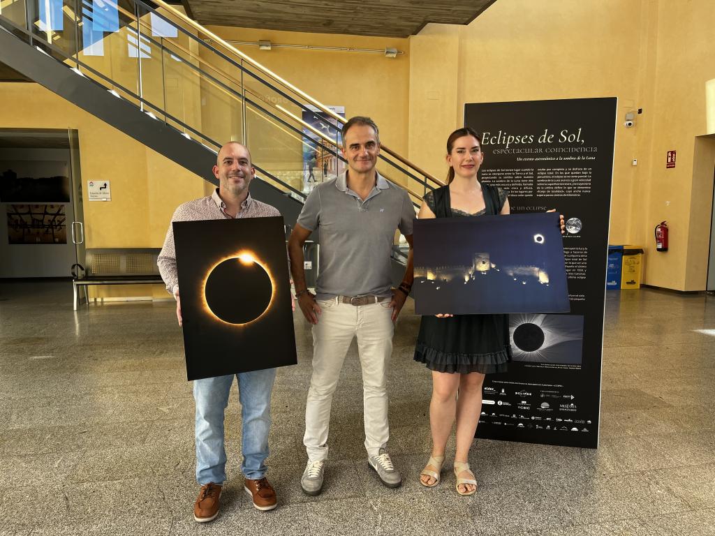 Imagen La Casa de las Ciencias se viste con las fotos ganadoras del concurso fotográfico del eclipse